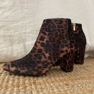🌸 Bamboo Cheetah Print Heeled Booties 🌸